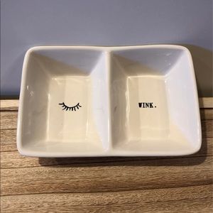 Rae dunn 2 compartment tray